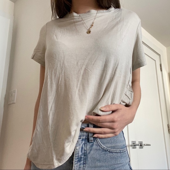 Urban Outfitters Tops - DELETING LAST CHANCE oversized soft tee